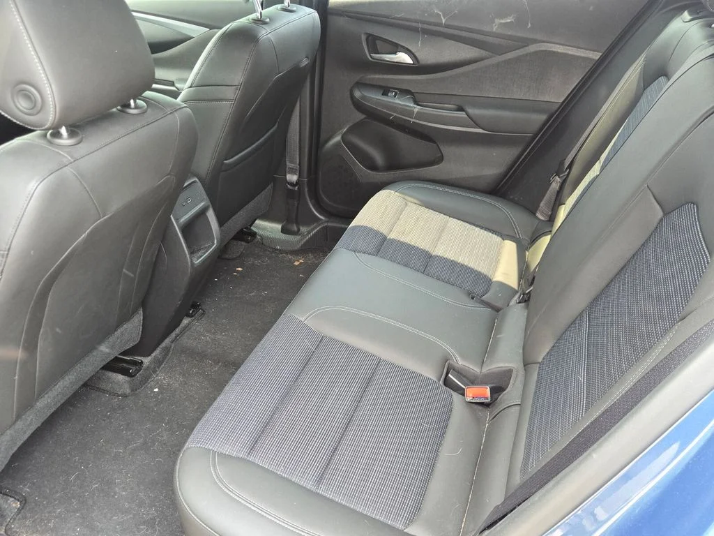 Used 2025 Blue Buick Preferred image 6