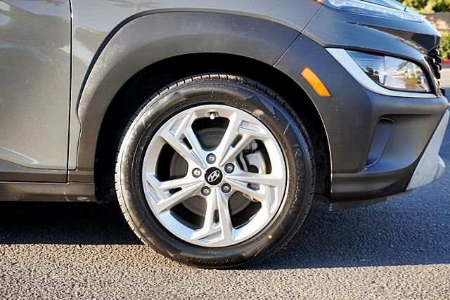 Used 2023 Gray Hyundai SEL image 7