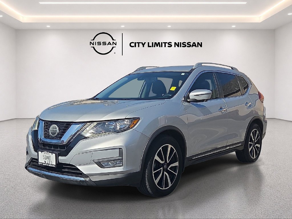 Used 2019 Silver Nissan SL image 2