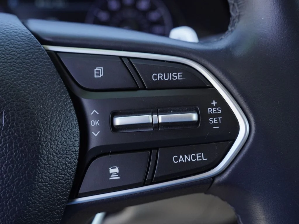 Certified Used 2022 Black Hyundai SEL image 17