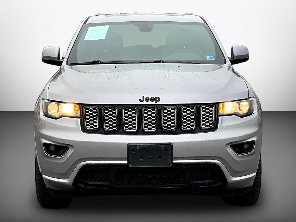 Used 2020 Silver Jeep Altitude image 2