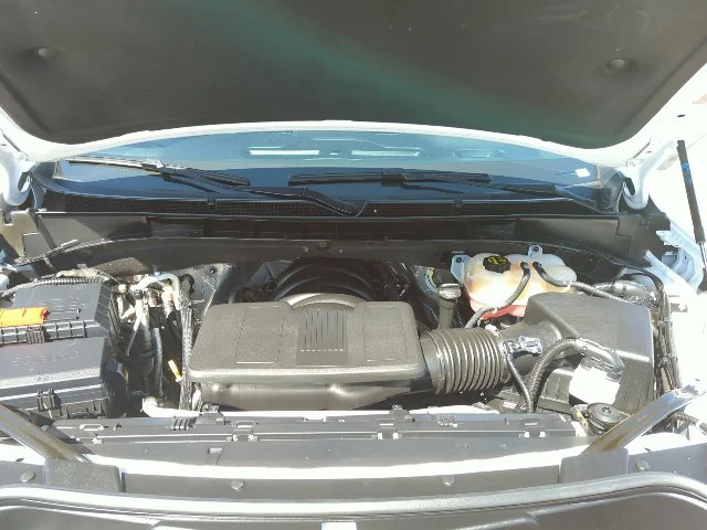 Used 2024 White GMC SLT image 27