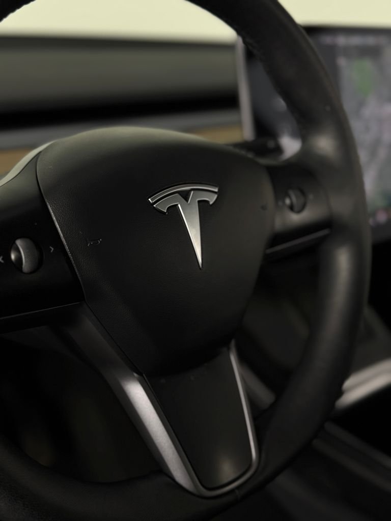 Used 2021 Pearl White Multi-Coat Tesla Long Range image 27