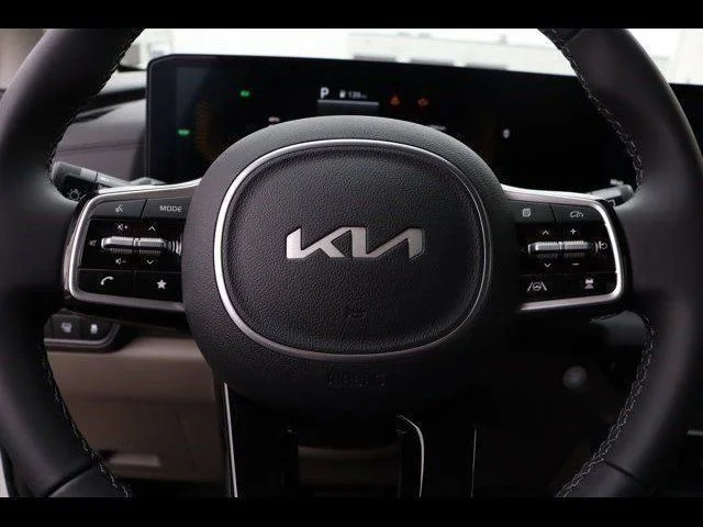 2026 Kia Carnival EX - Photo 18