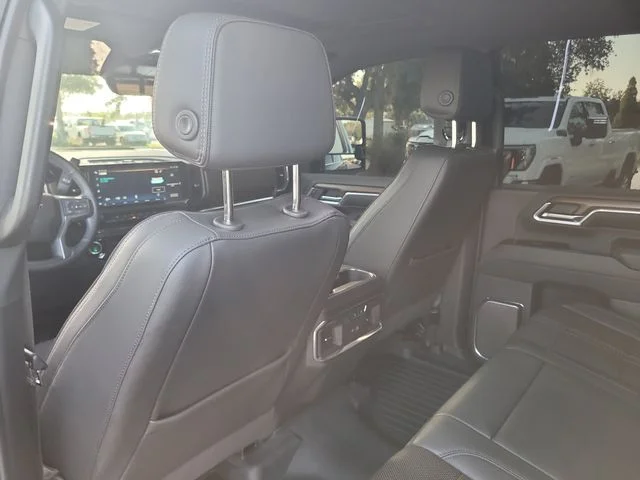 Used 2024 Black Chevrolet High Country image 13