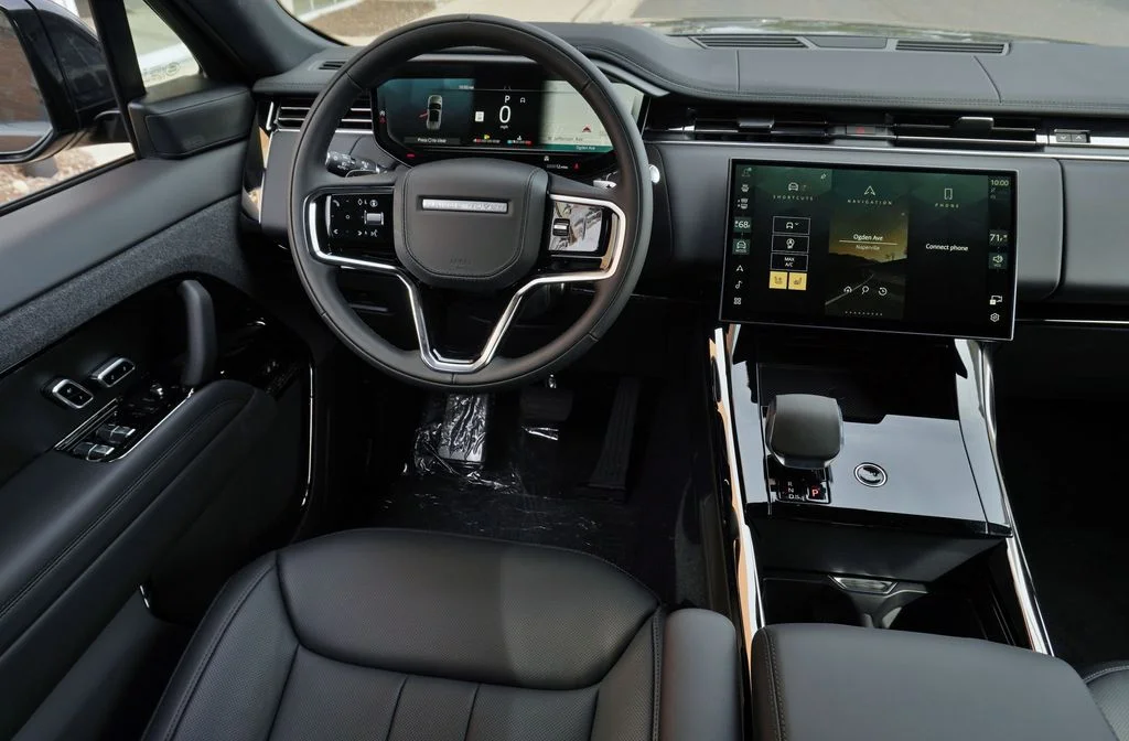 New 2026 Carpathian Grey Land Rover SE image 16