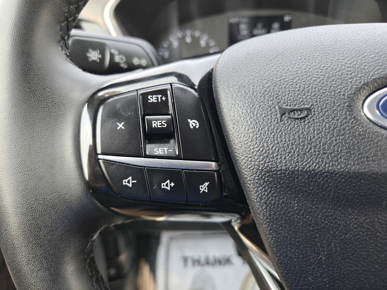 Used 2022  Ford SE image 18