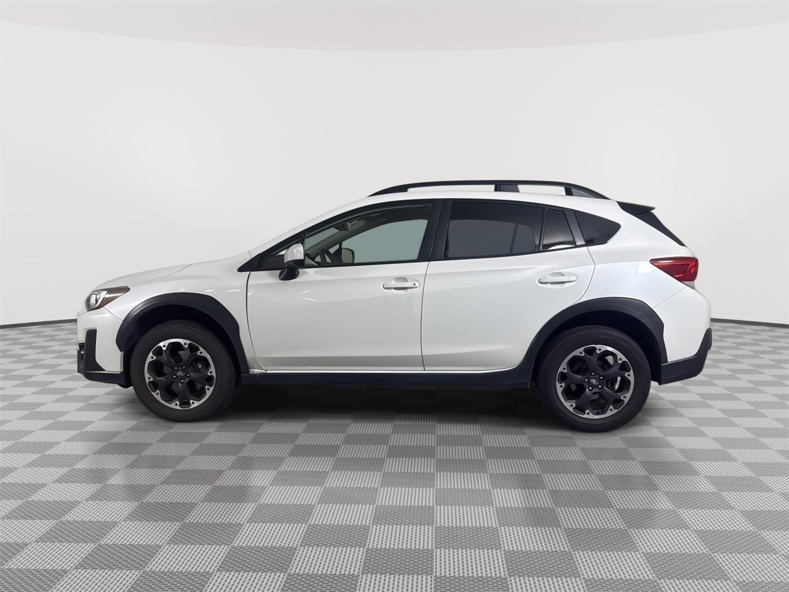 Used 2023 Crystal White Pearl Subaru Premium image 4