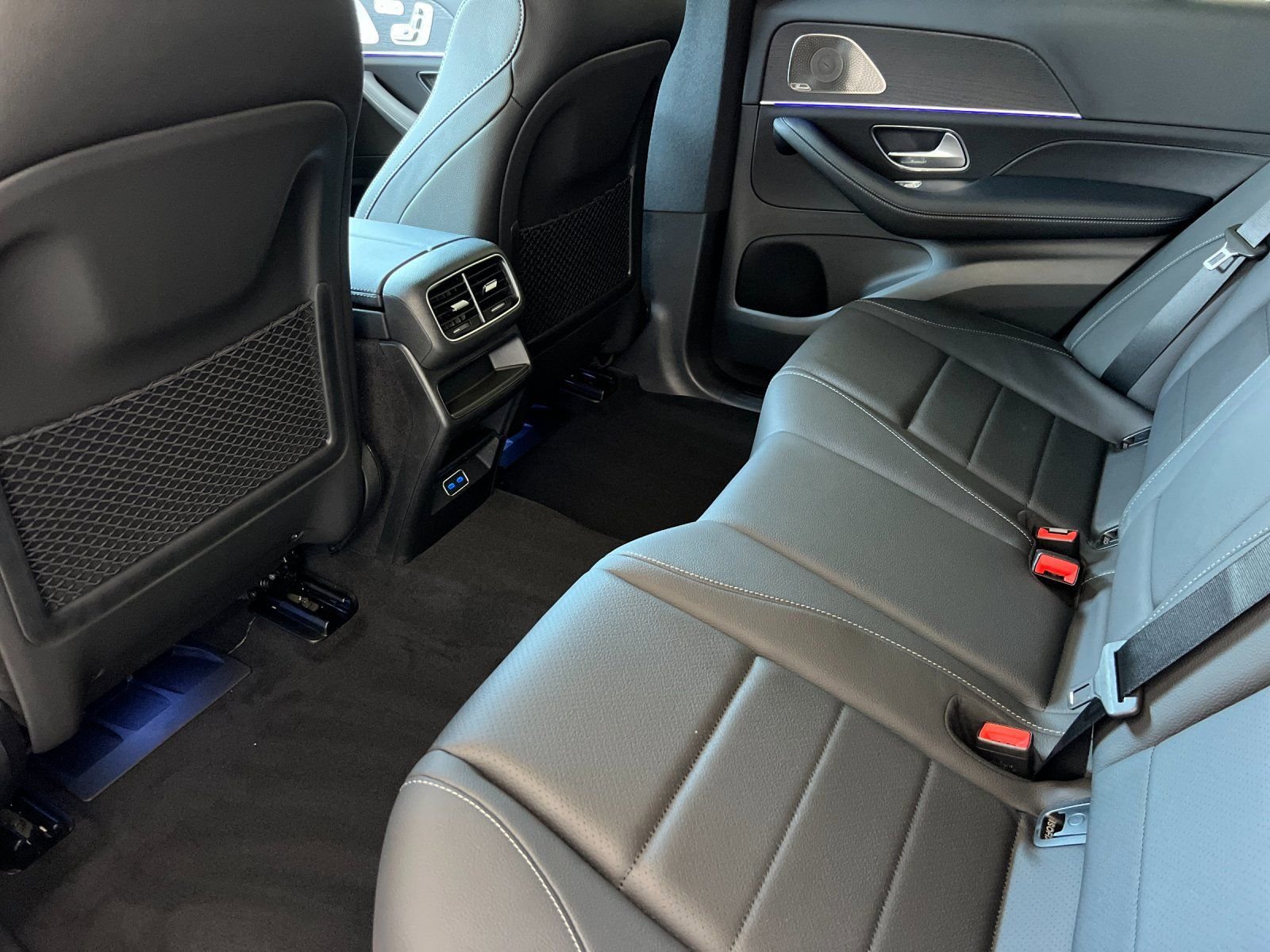 New 2026 MANUFAKTUR Alpine Grey Mercedes-Benz 350 image 4