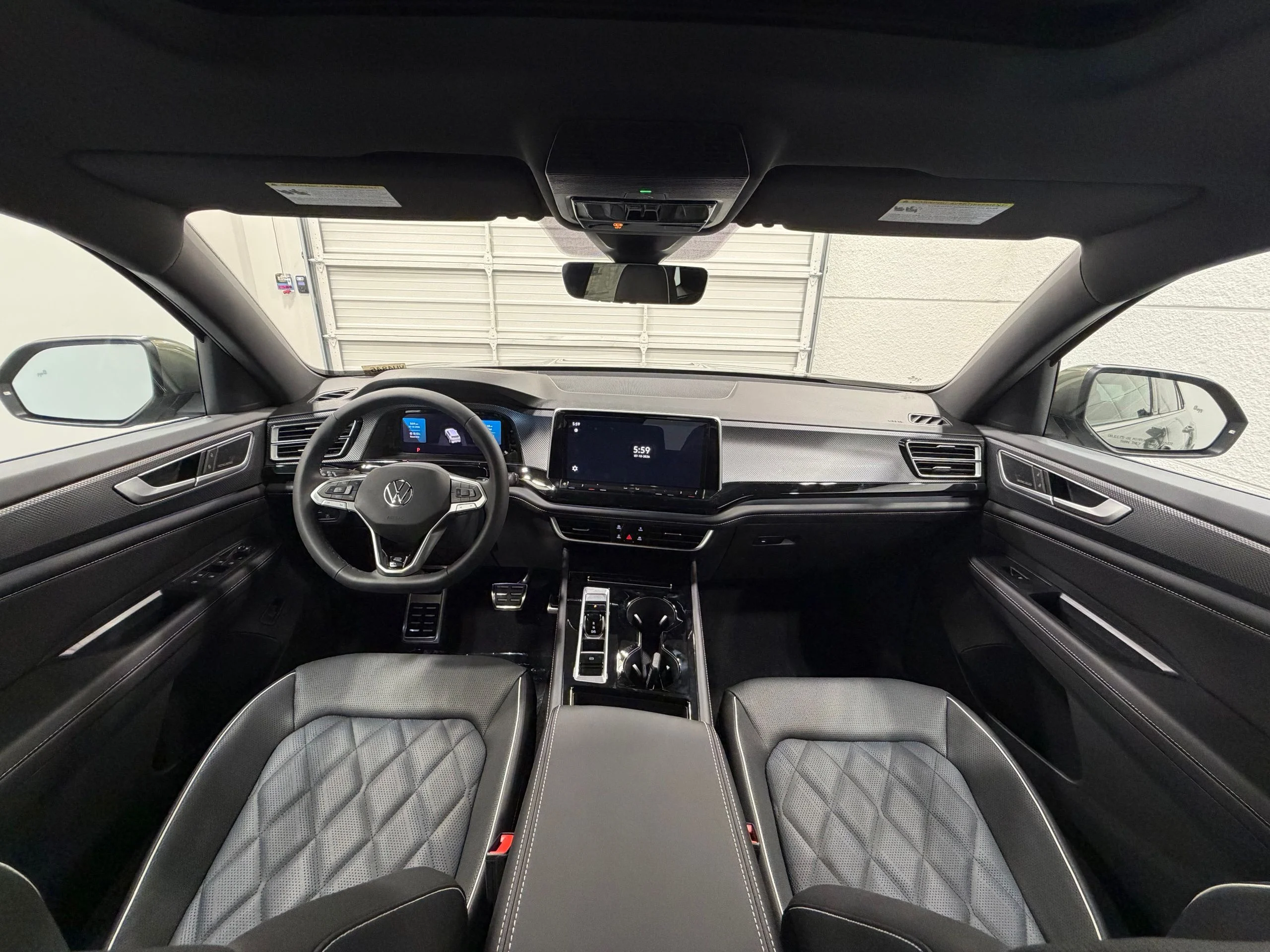 New 2026  Volkswagen 2.0T SEL Premium R-Line image 32