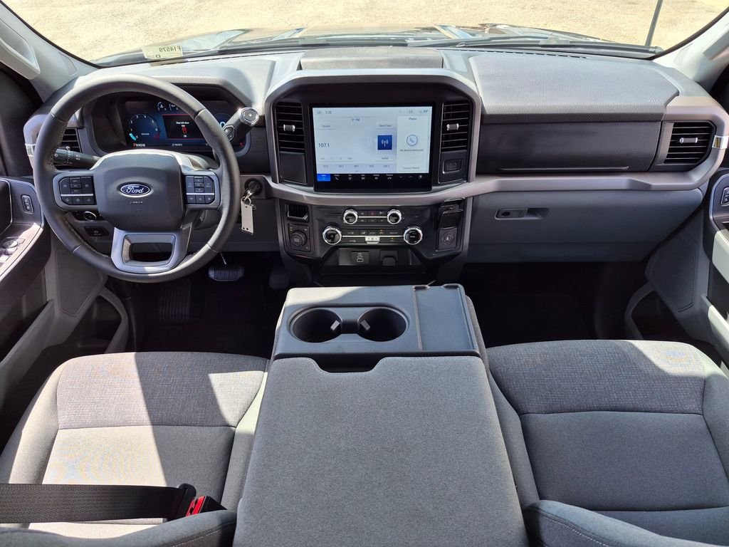 Used 2025 Black Ford XLT image 25