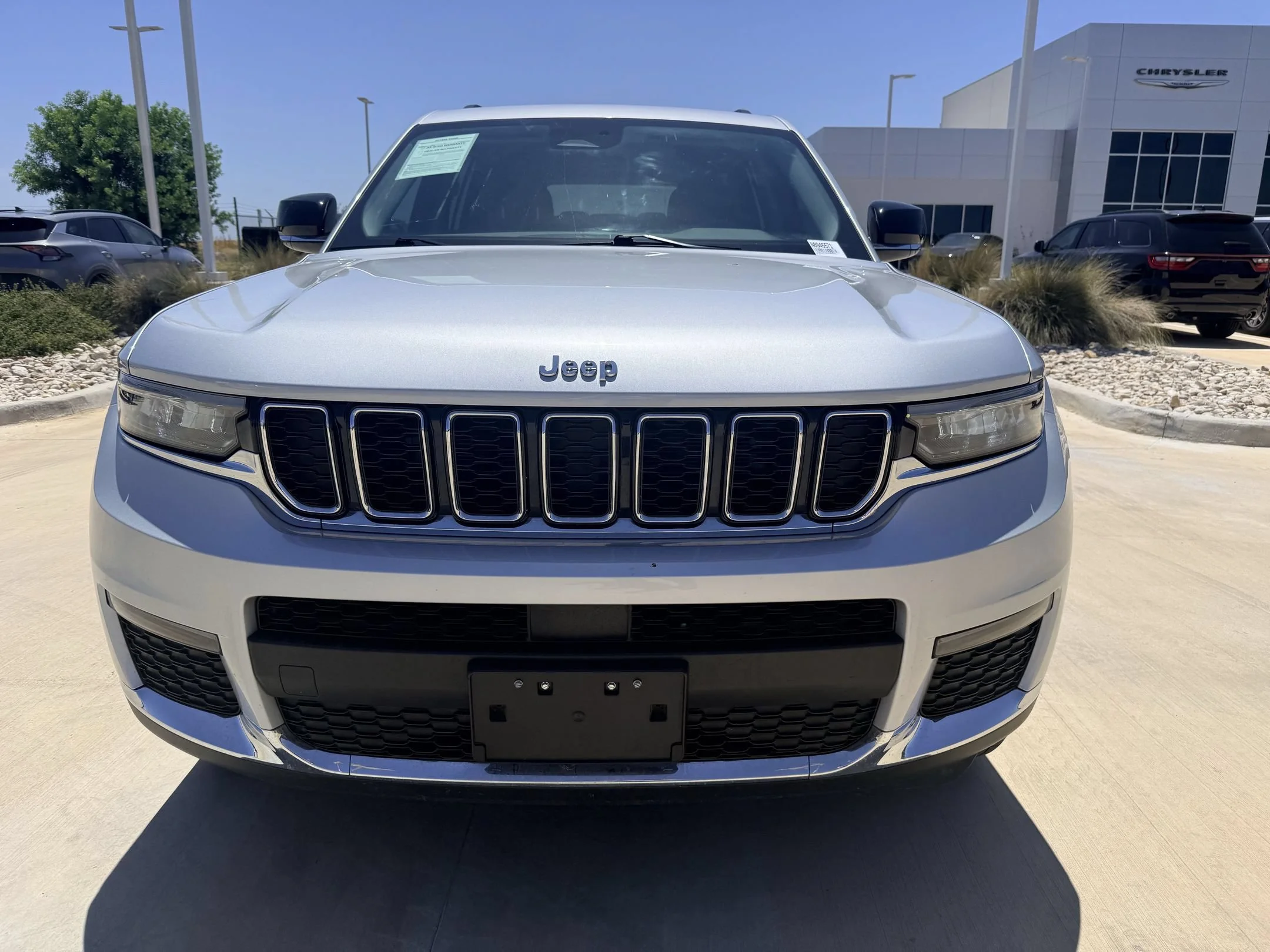 Used 2024 Silver Jeep Limited image 12