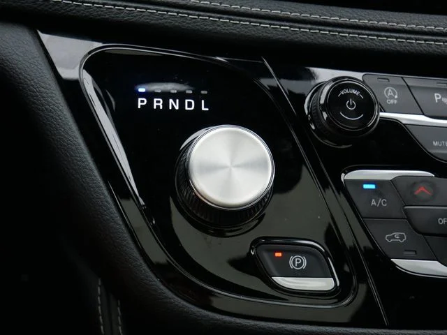 Used 2025 Diamond Black Chrysler Limited image 24