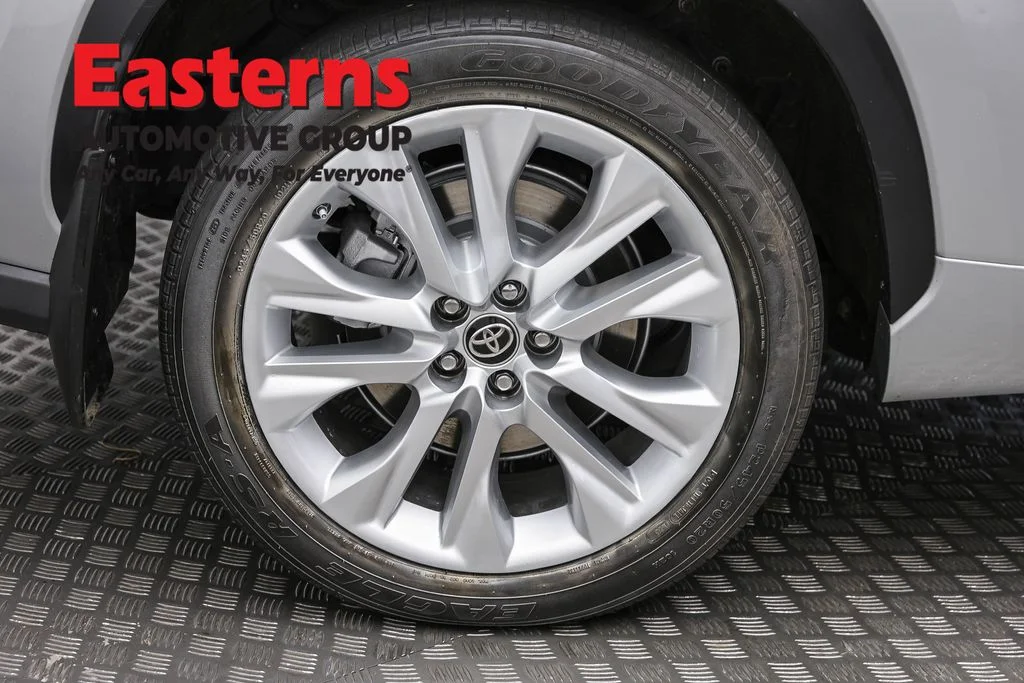 Used 2021 Silver Toyota Limited image 34