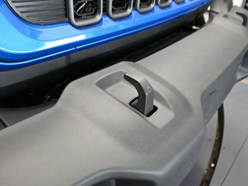 New 2026 Hydro Blue Pearl-Coat Exterior Paint Jeep Sport image 46