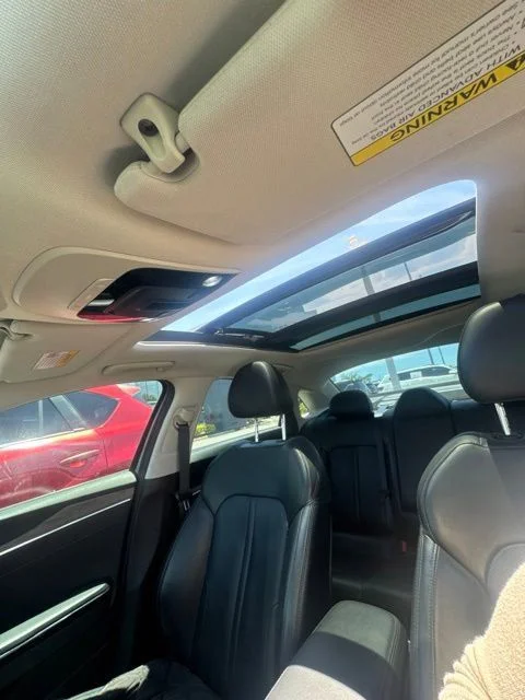 Used 2021 Gray Kia EX image 4