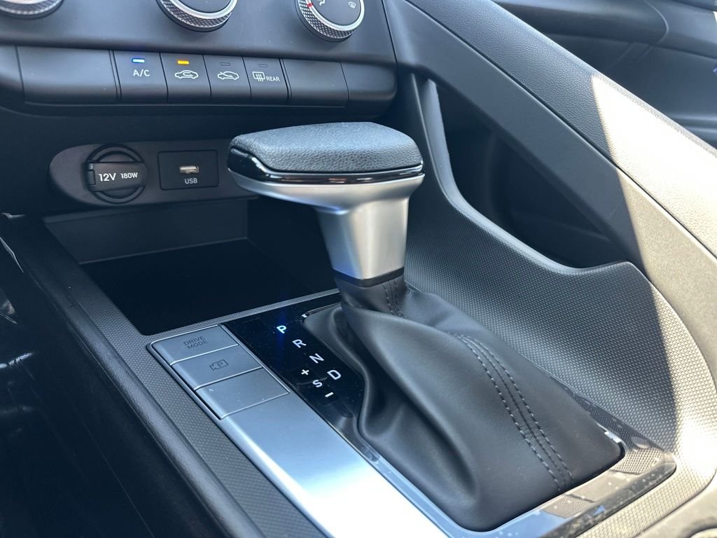 Certified Used 2026 Fluid Metal Hyundai SE image 25