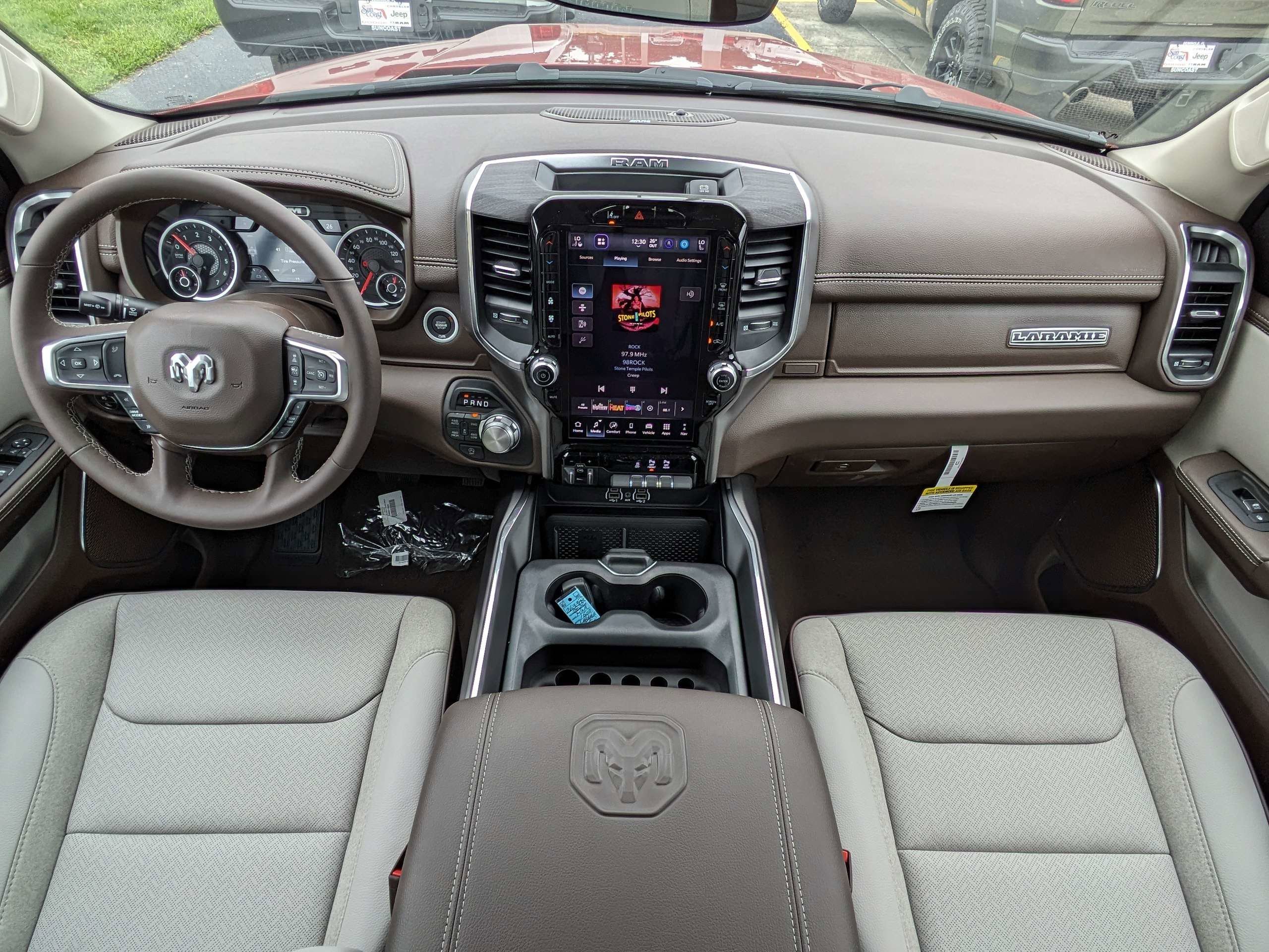 New 2026 Molten Red Pearl-Coat Exterior Paint RAM Laramie image 14