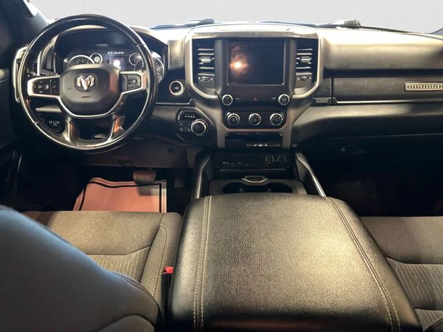 Used 2019 Silver Ram Big Horn/Lone Star image 11
