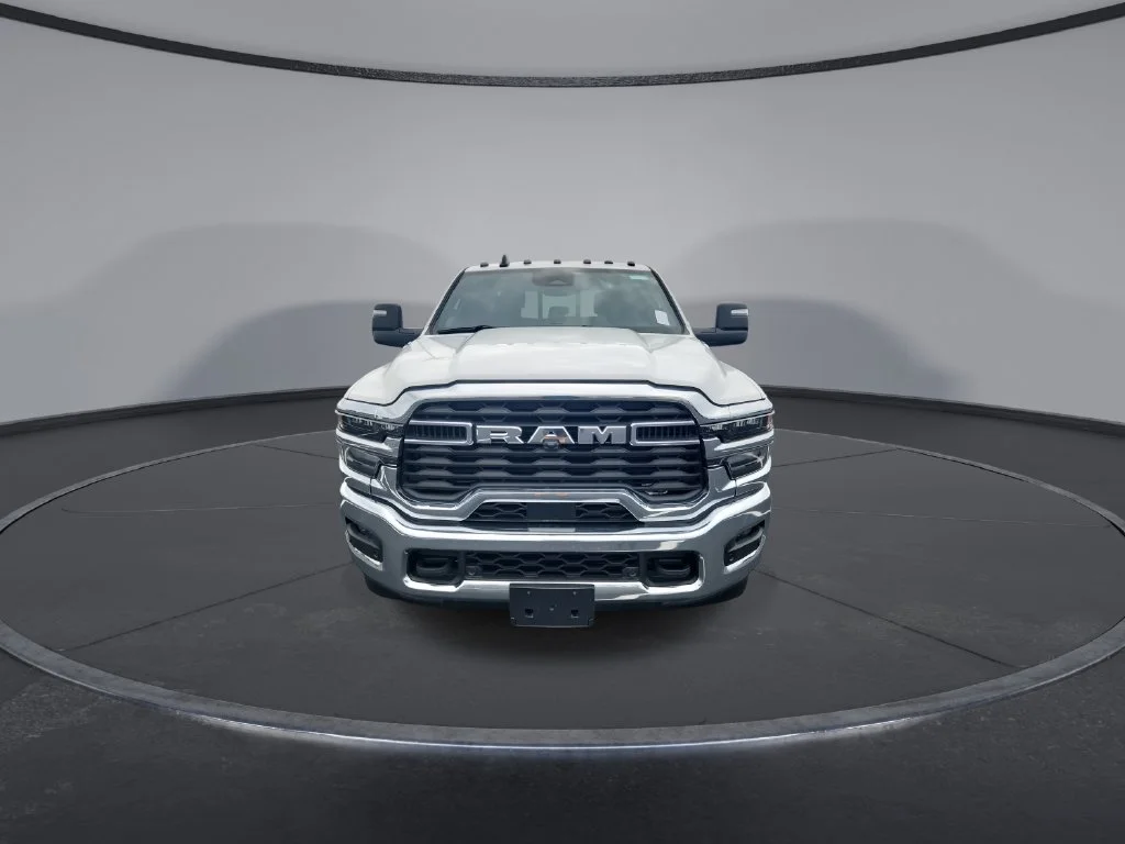 New 2026 Bright White Clear-Coat Exterior Paint RAM Tradesman image 3