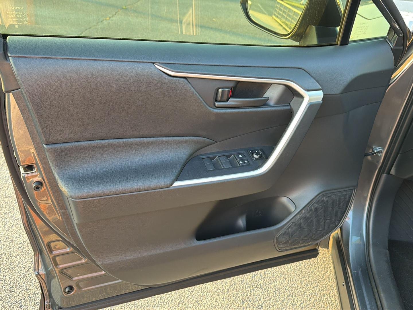 Certified Used 2025 Magnetic Gray Metallic Toyota Hybrid LE image 16