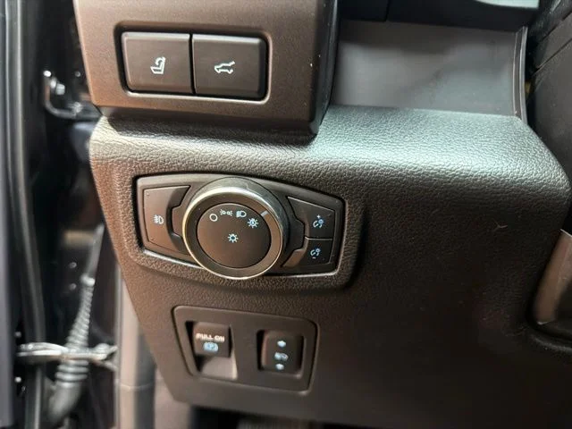 Used 2020 Agate Black Ford Limited image 22