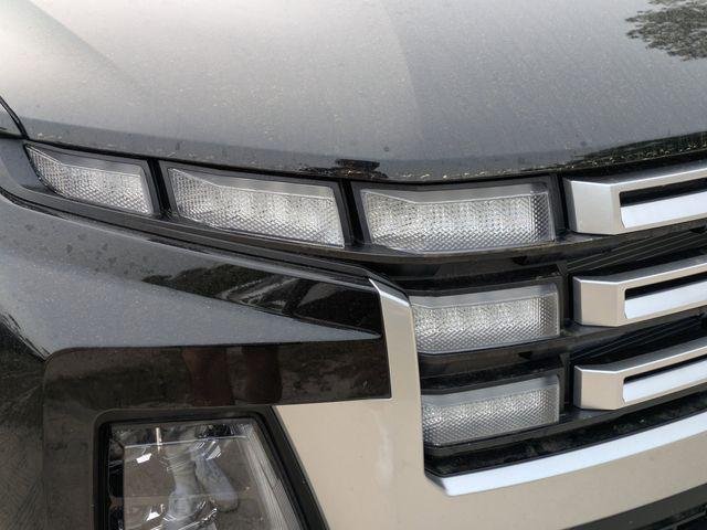 New 2026 Black Hyundai SEL FWD image 10