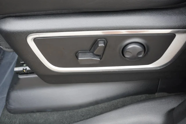 Certified Used 2023 Silver Ram Laramie image 23