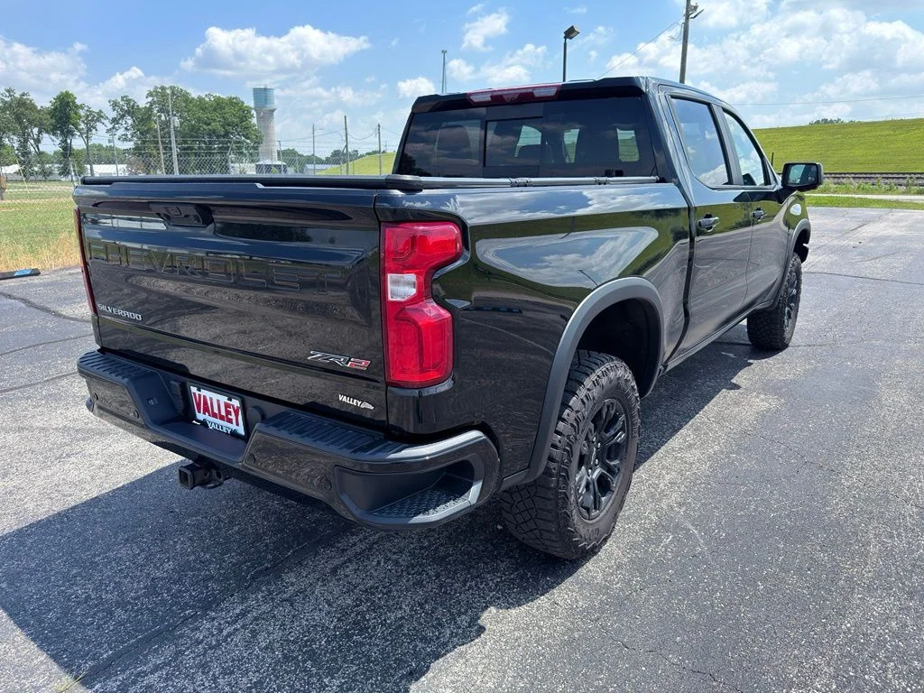 Certified Used 2024 Black Chevrolet ZR2 image 20