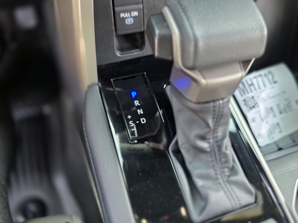 2025 Toyota Tundra Limited - Photo 33