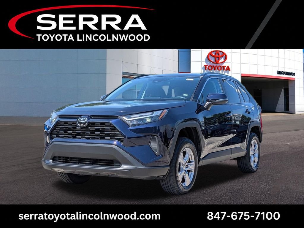 Used 2025  Toyota XLE image 1