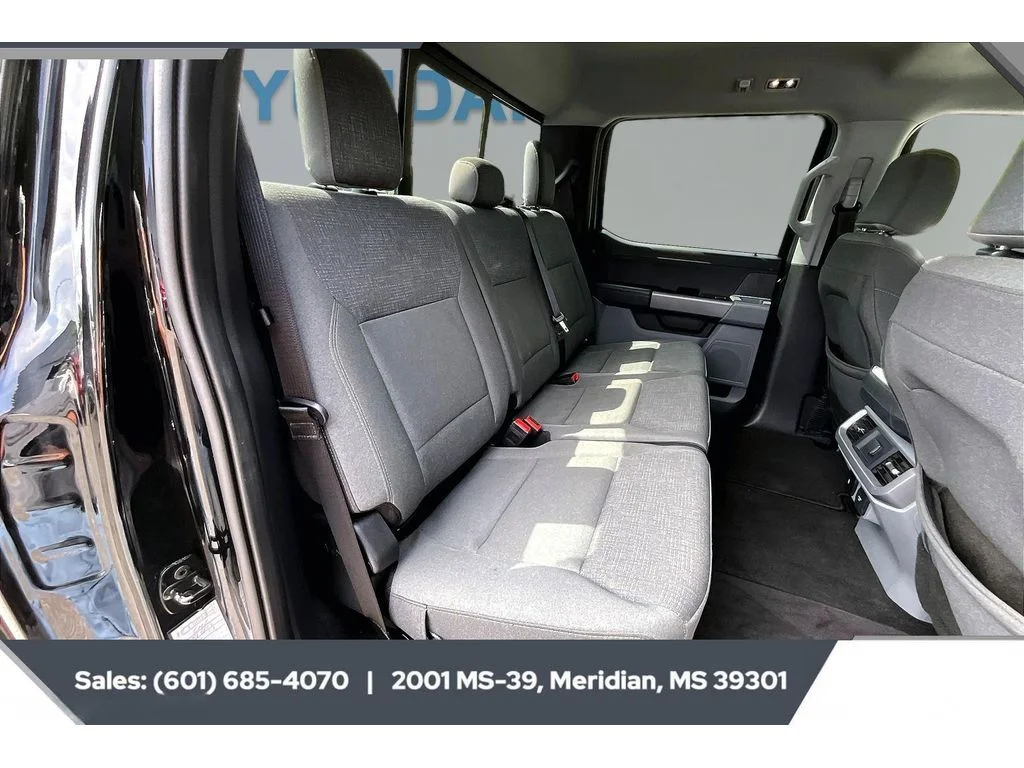 Used 2024 Agate Black Metallic Ford XLT image 20