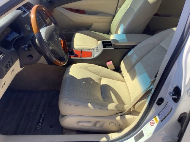 Used 2010 Starfire Pearl Lexus 350 image 9