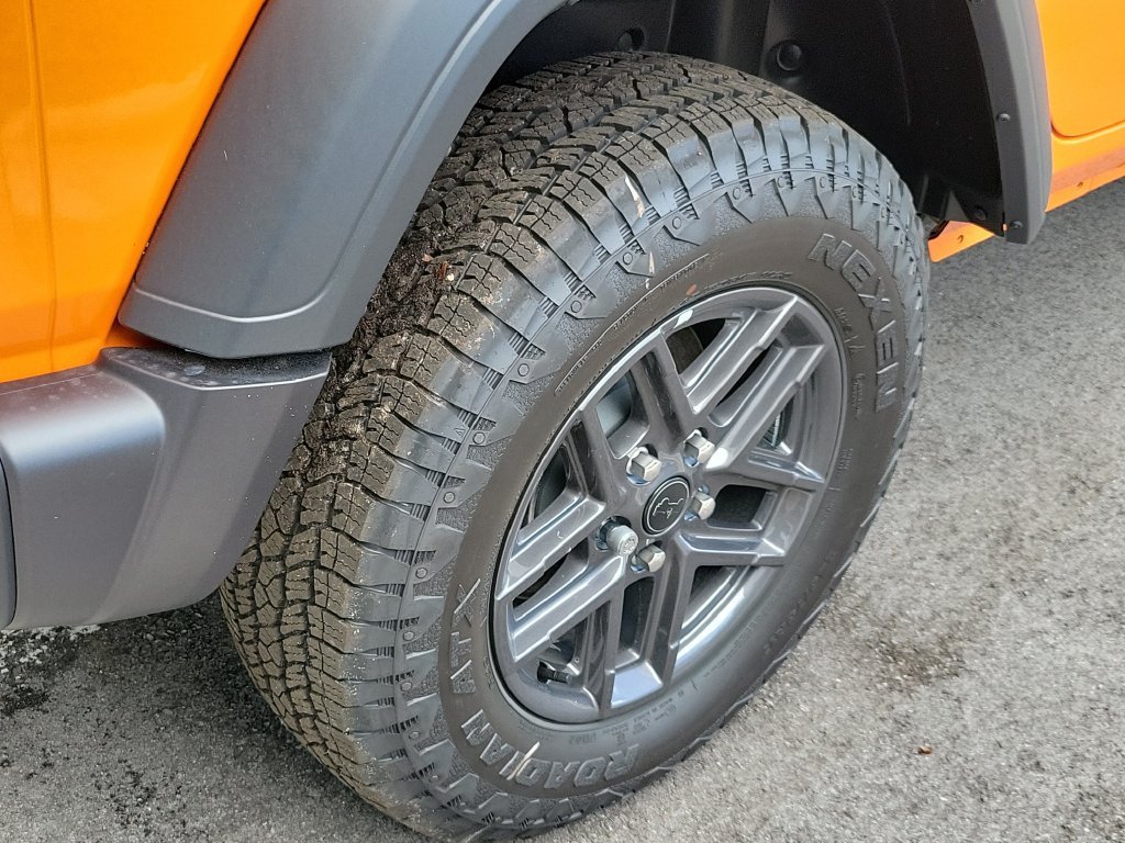 New 2026 Joose Exterior Paint Jeep Sport S image 4