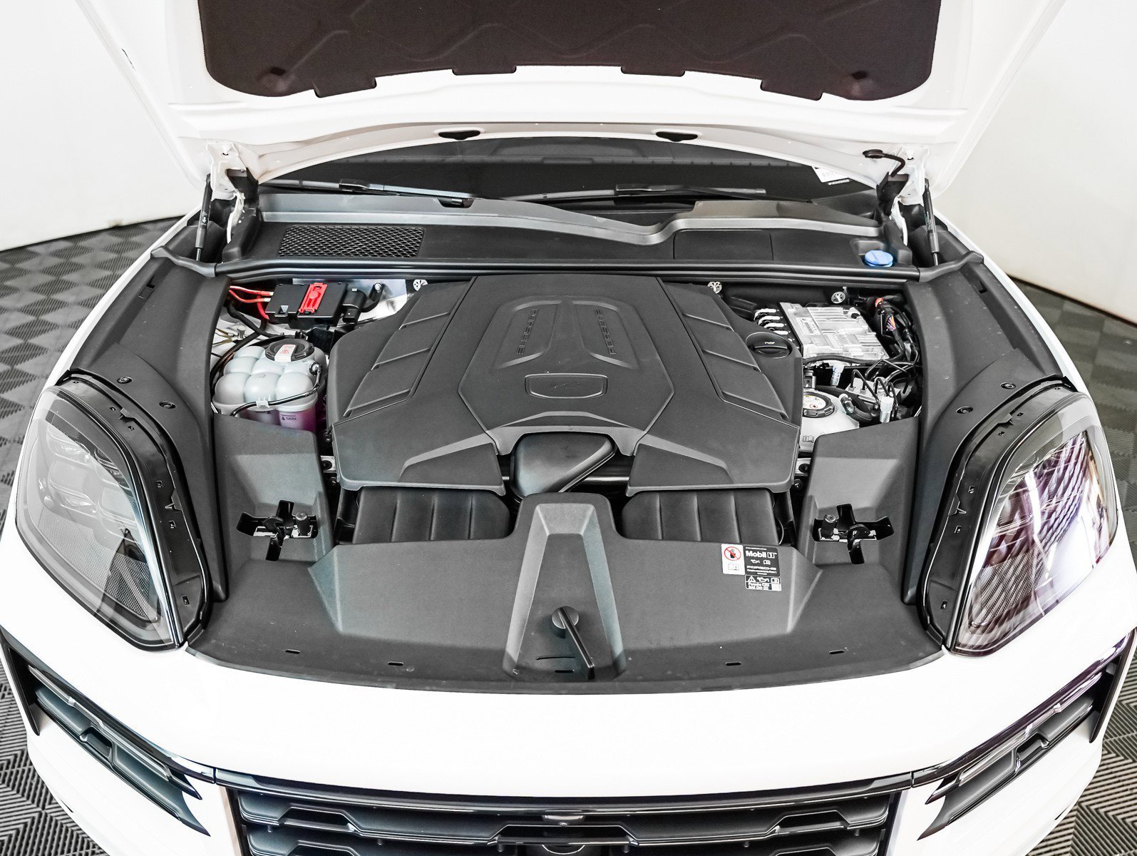 2026 Porsche Cayenne Coup E-Hybrid - Photo 13