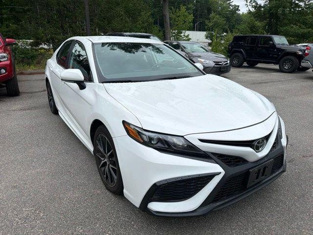 Certified Used 2024 Ice Toyota SE image 11