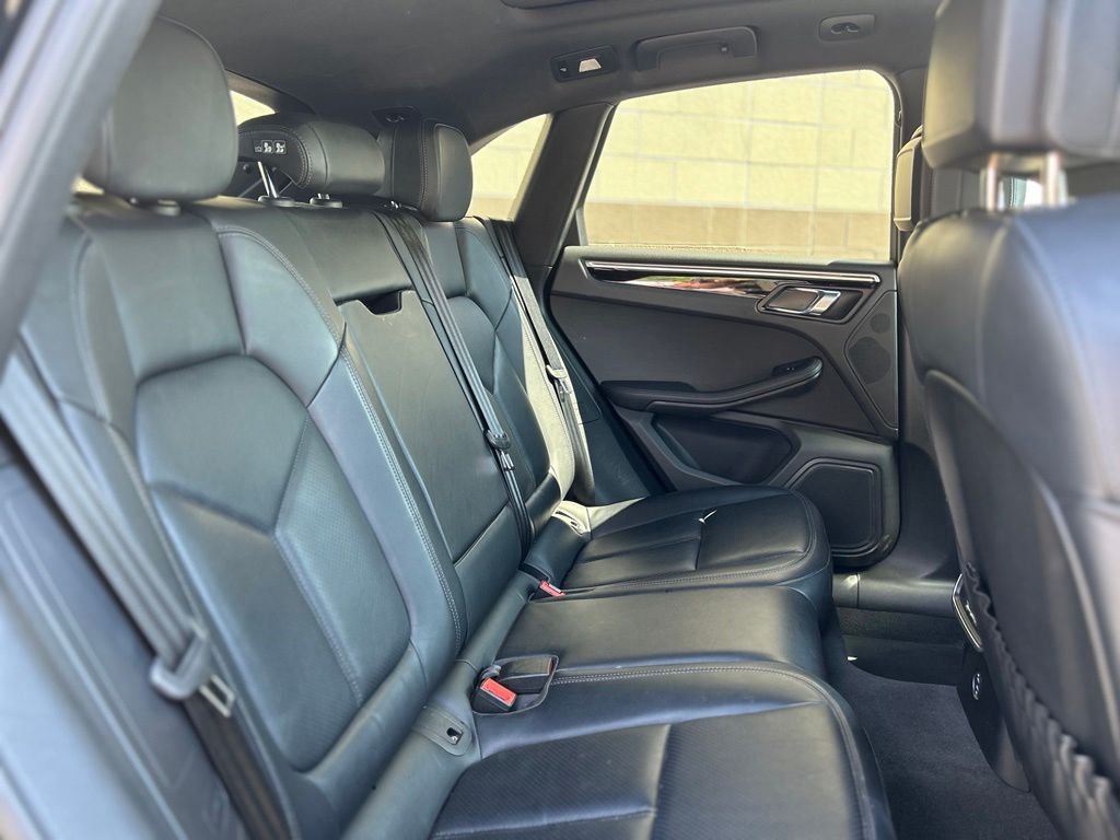 Used 2024 White Porsche Base image 18