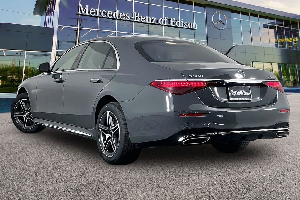 New 2026 MANUFAKTUR Silicon Grey Mercedes-Benz S 580 image 3
