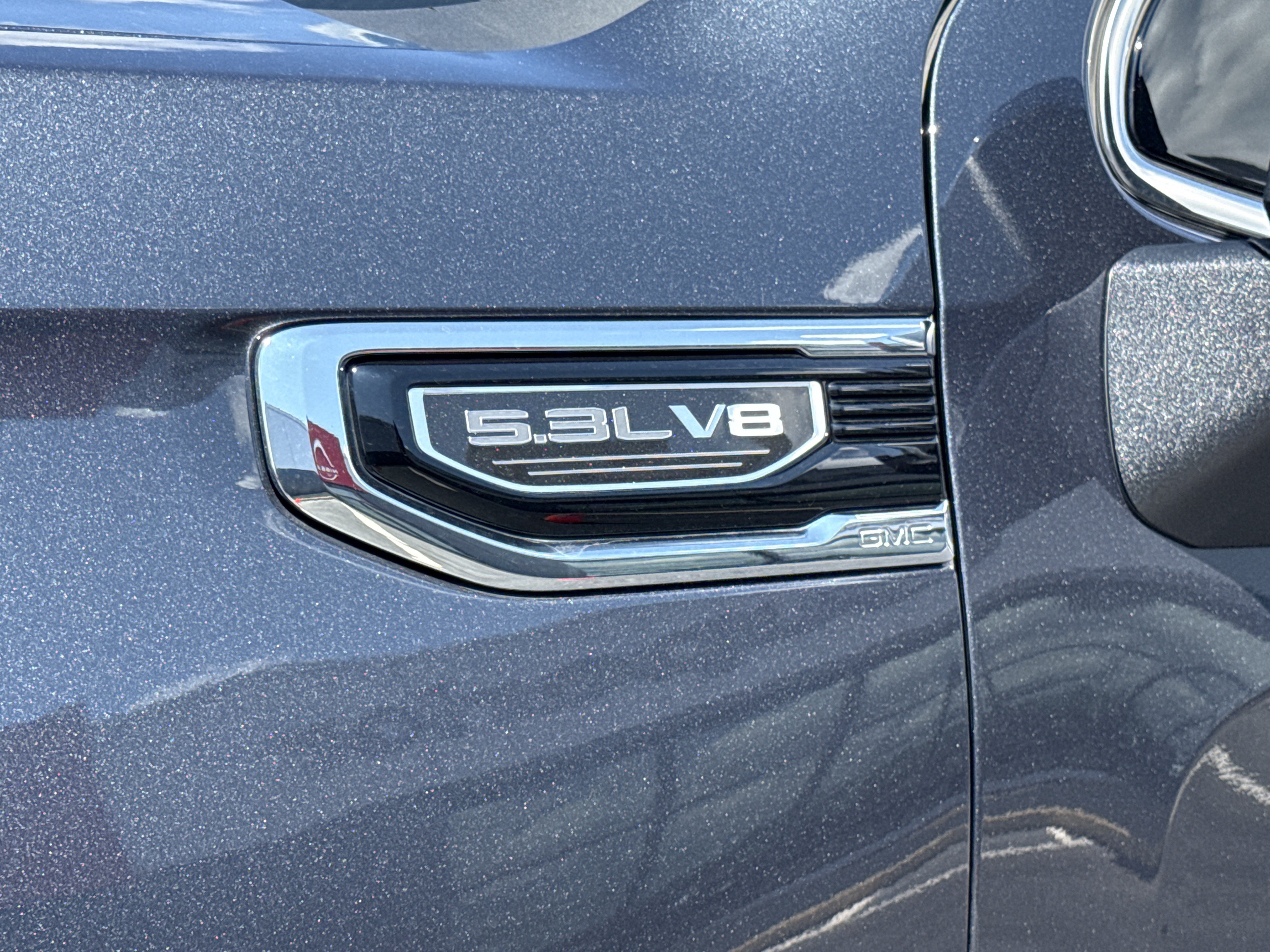 Used 2022 Dark Sky Metallic GMC SLT 4WD image 13