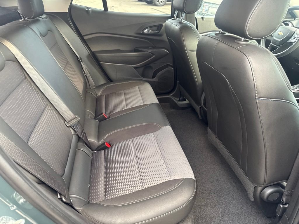 Used 2025 Gray Chevrolet LT image 34