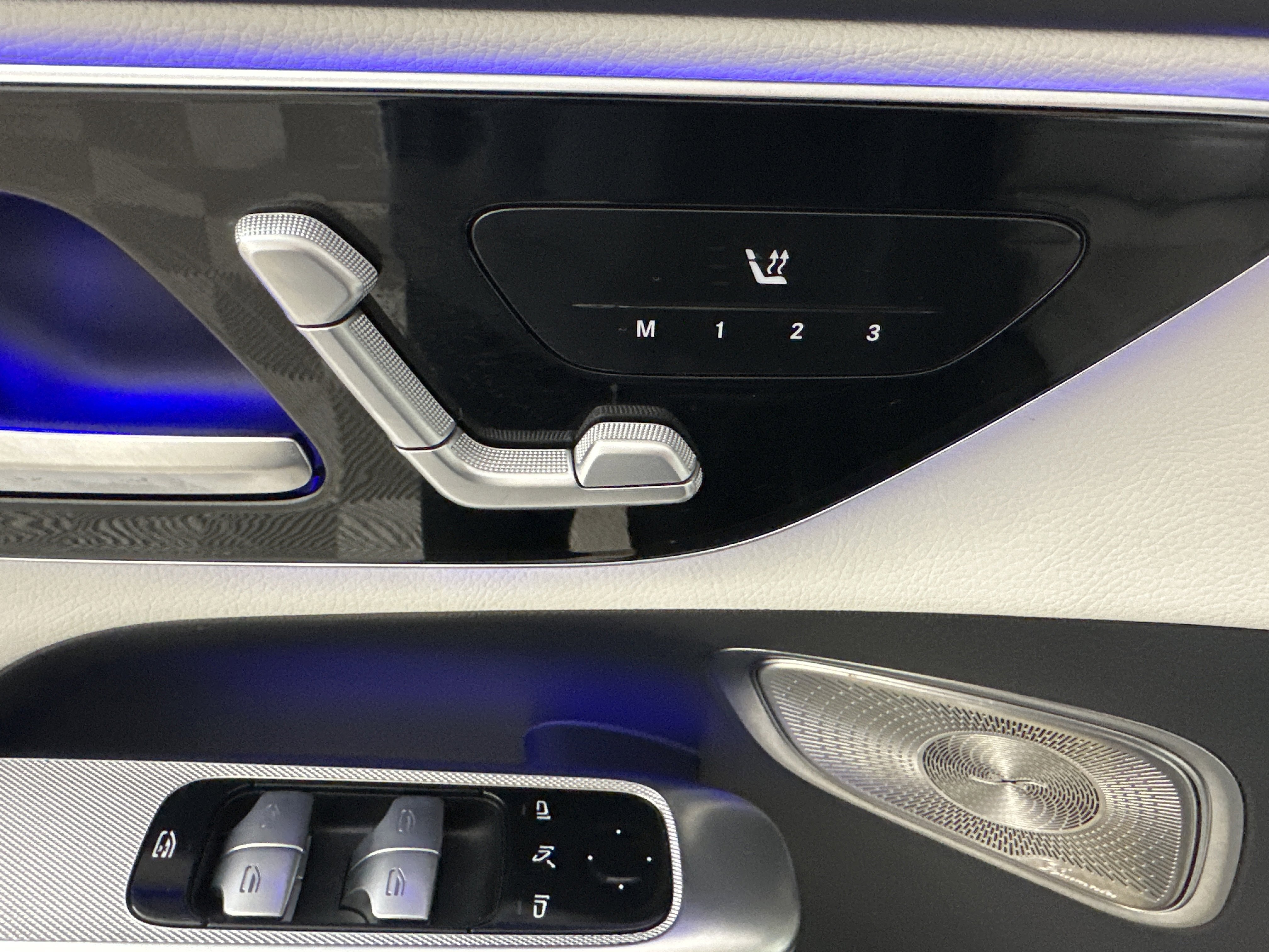 Certified Used 2023 Blue Mercedes-Benz GLC 300 image 10