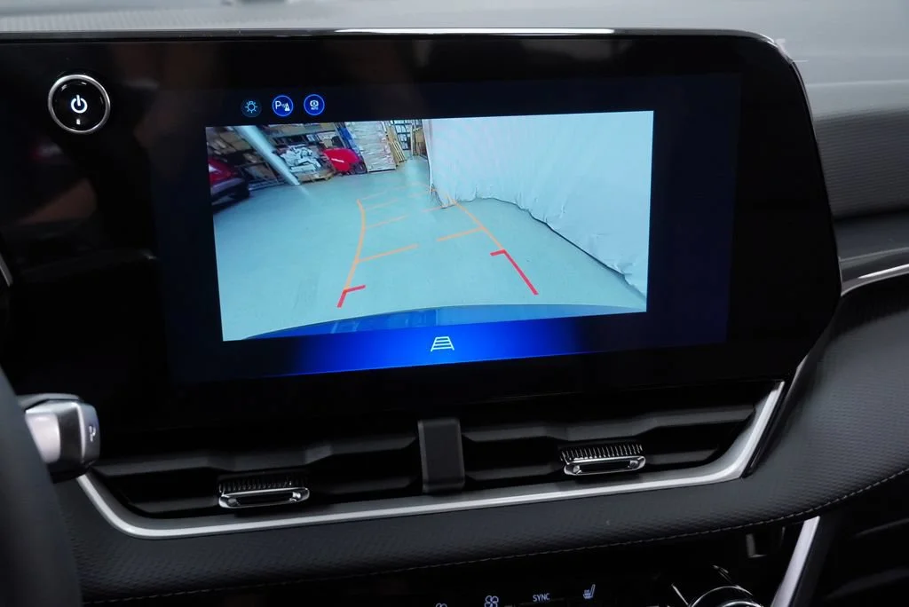2027 Chevrolet Equinox LT - Photo 17