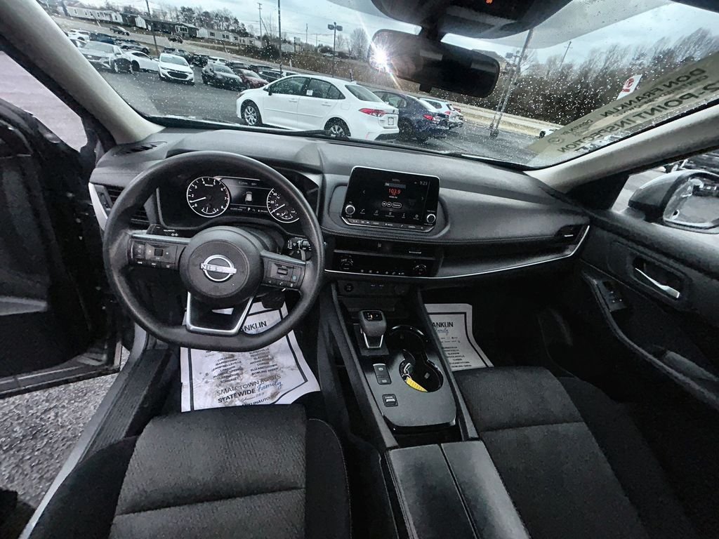 Used 2024 Gray Nissan SV image 10