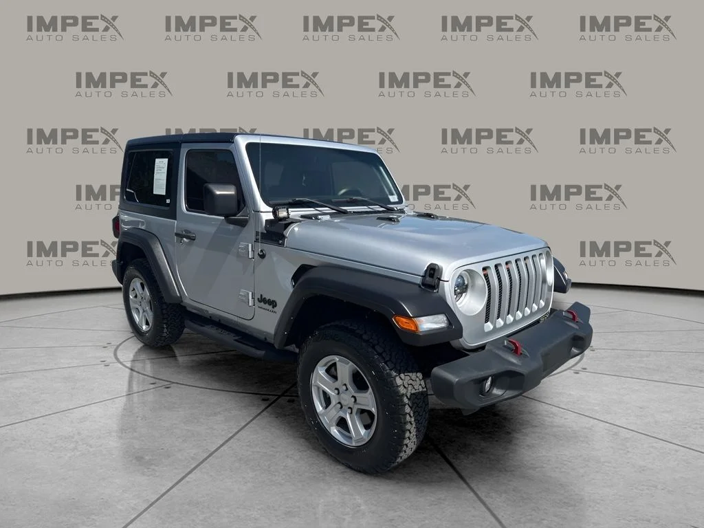Used 2022 Silver Jeep Sport S image 7
