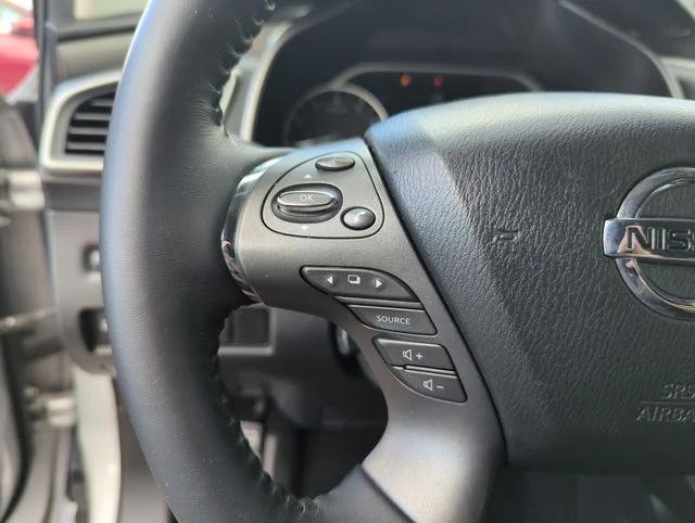 Used 2020 Silver Nissan Platinum image 43
