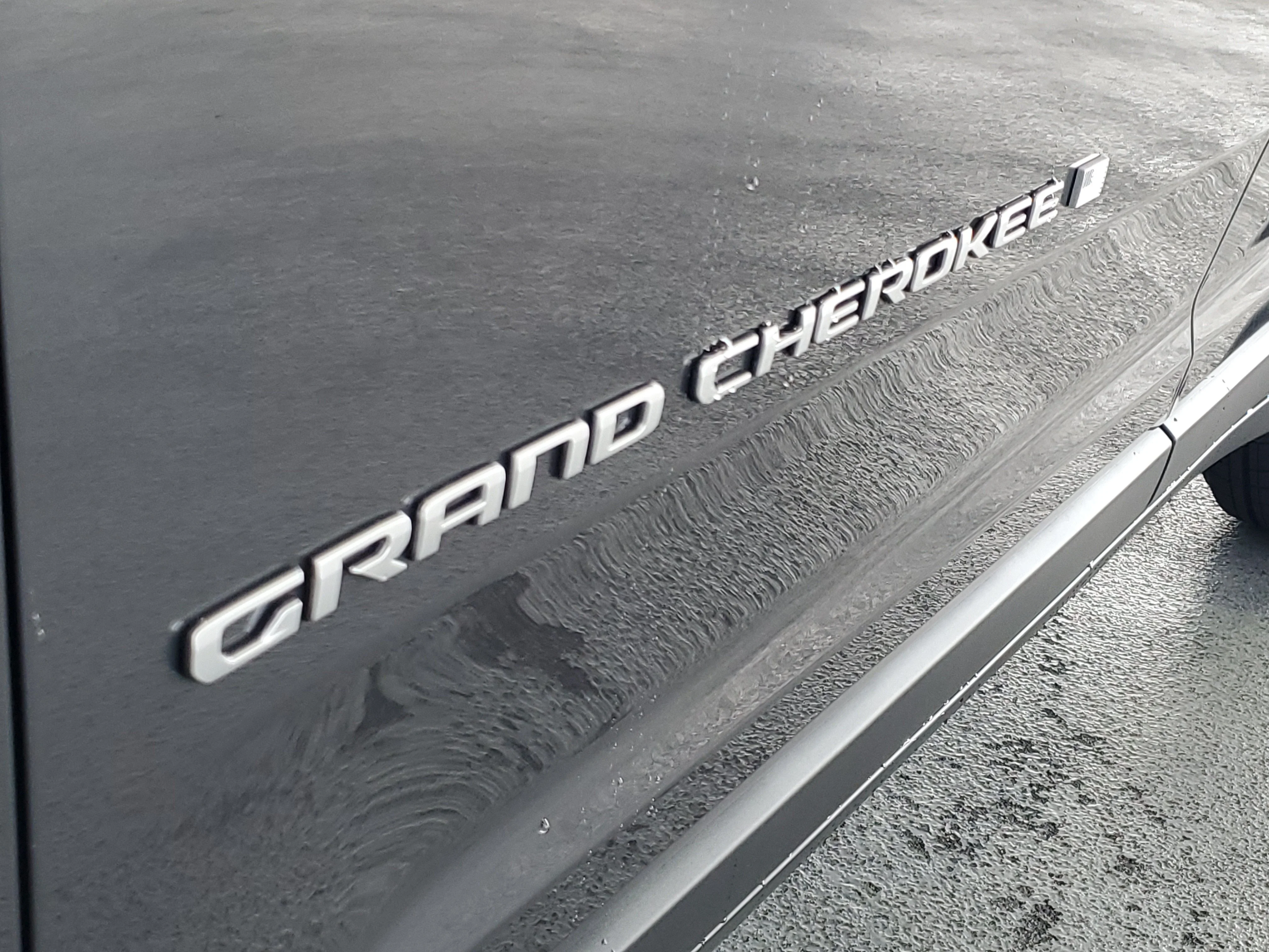 New 2026 Baltic Gray Metallic Clearcoat Jeep Laredo X image 4