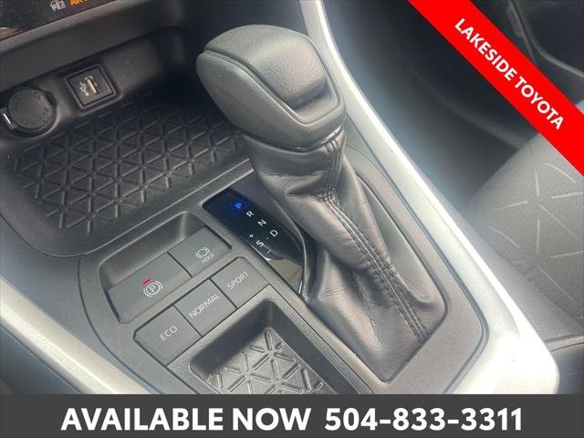 Certified Used 2025 MAGNETIC GRAY MET. Toyota  image 31