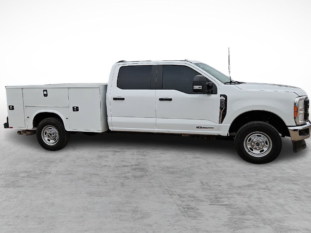 Used 2023 Oxford White Ford XL image 12