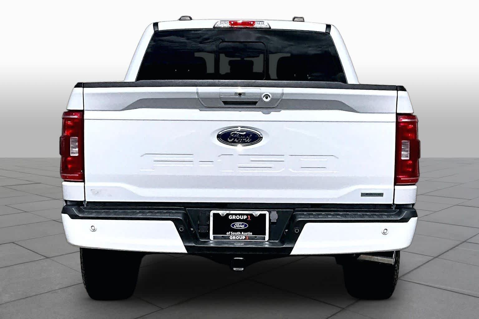 Used 2023 Oxford White Ford XLT image 5