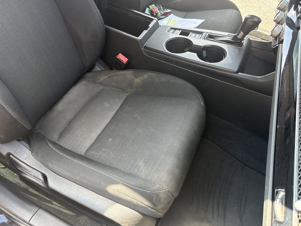 Used 2022  Honda EX image 30